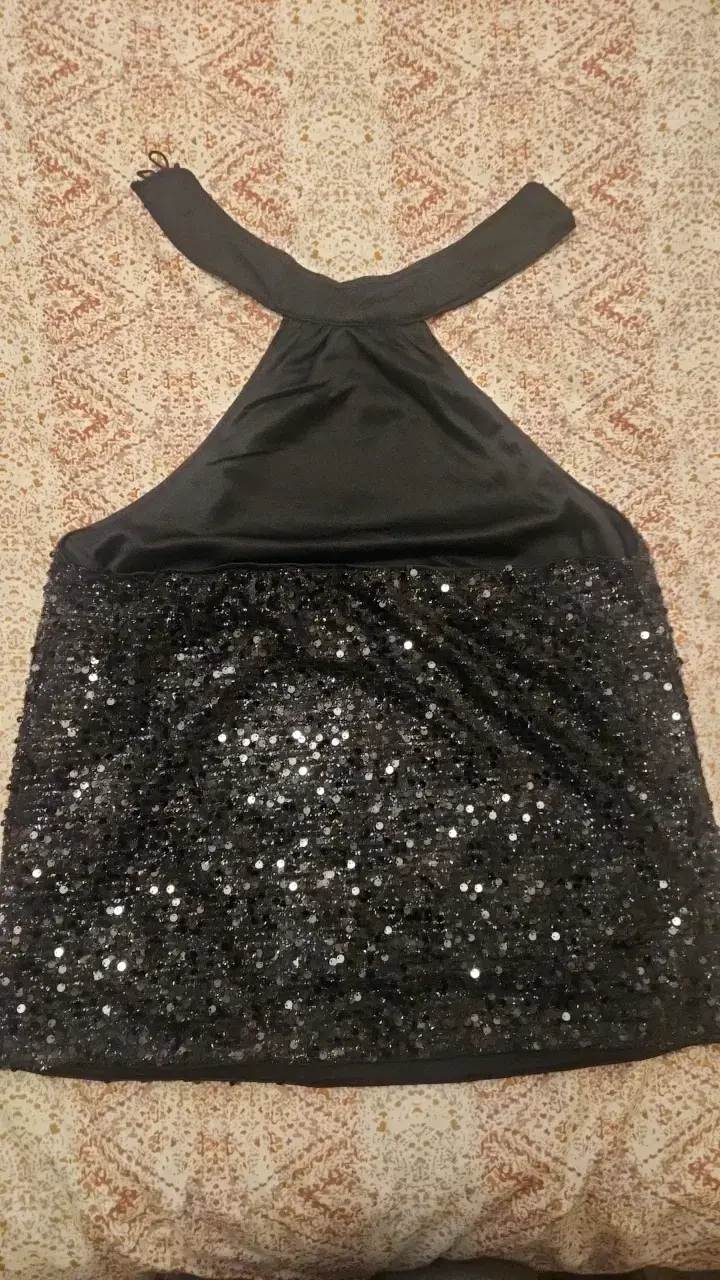 Top de lentejuelas negro elegante - 2