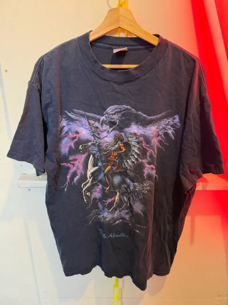 Polera gráfica águila y rayos caballo vintage - 1