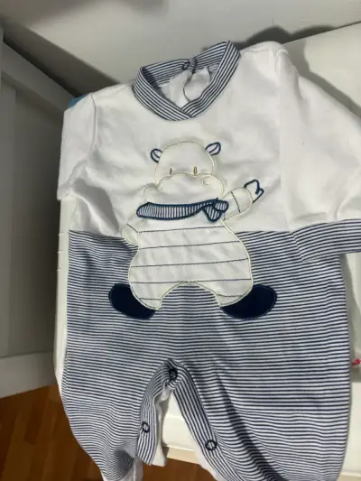 Lote de ropa de bebé distintas marcas - miniatura 4