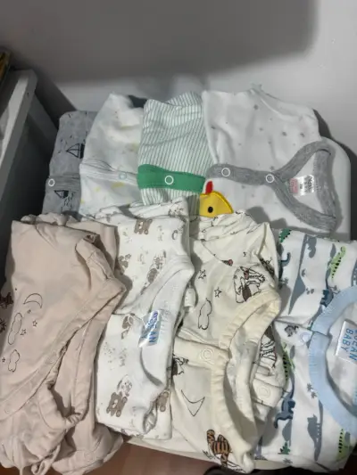 Lote de ropa de bebé distintas marcas - miniatura 5