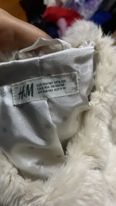Chaleco de piel sintética beige para niña H&M - miniatura 2