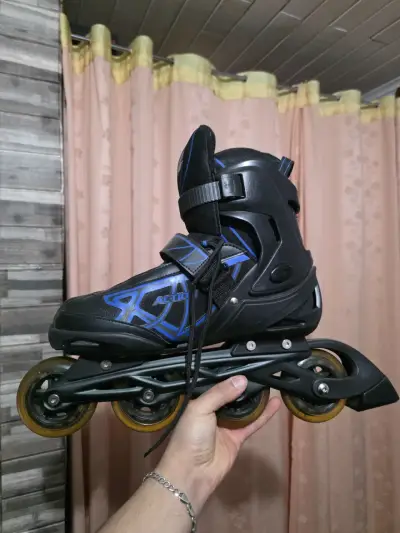 Patines en línea Action negros y azules - miniatura 1