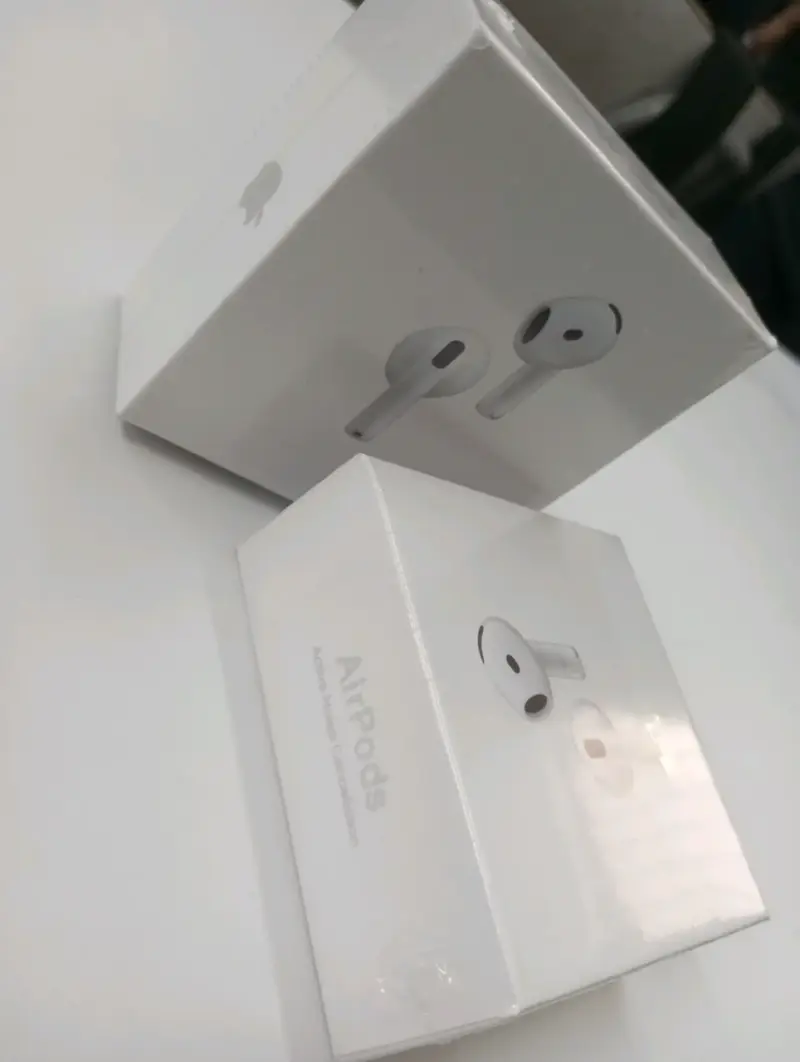 Auriculares inalámbricos AirPods con estuche de carga - 2