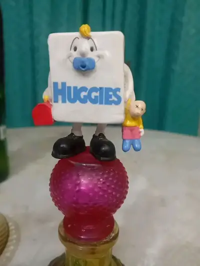 Figuras coleccionables de personajes de marcas - miniatura 1