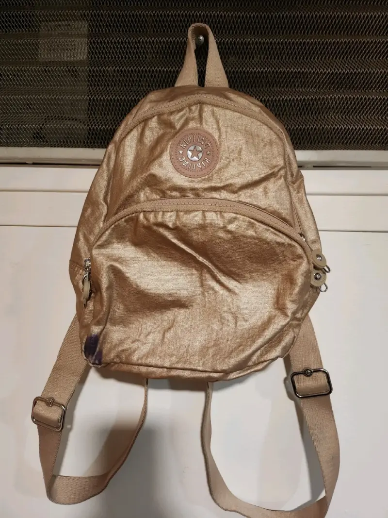 Mochila Kipling dorada con cierre resistente - 6