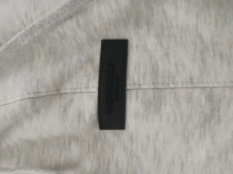 Pantalones Essentials Fear of God color crema - 2