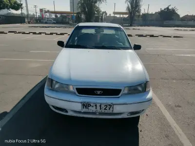 Auto Daewoo Racer 1996 en buen estado - miniatura 1