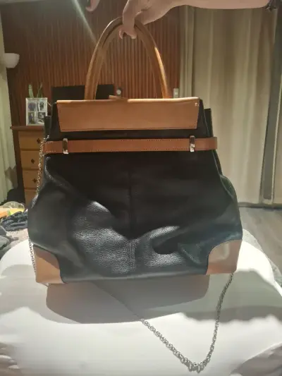 Bolso de cuero bicolor Kesslord con cadena - miniatura 2
