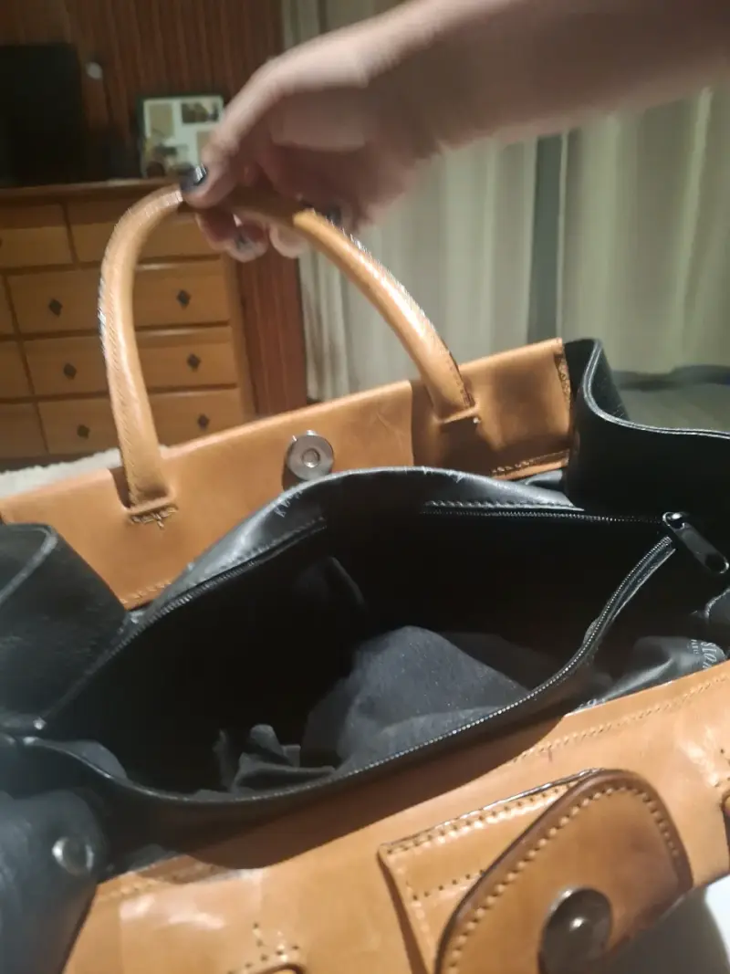 Bolso de cuero bicolor Kesslord con cadena - 4