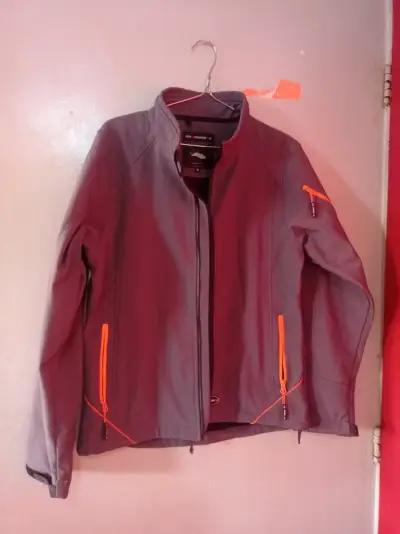 Chaqueta Kompressor impermeable gris con detalles naranjas - miniatura 4