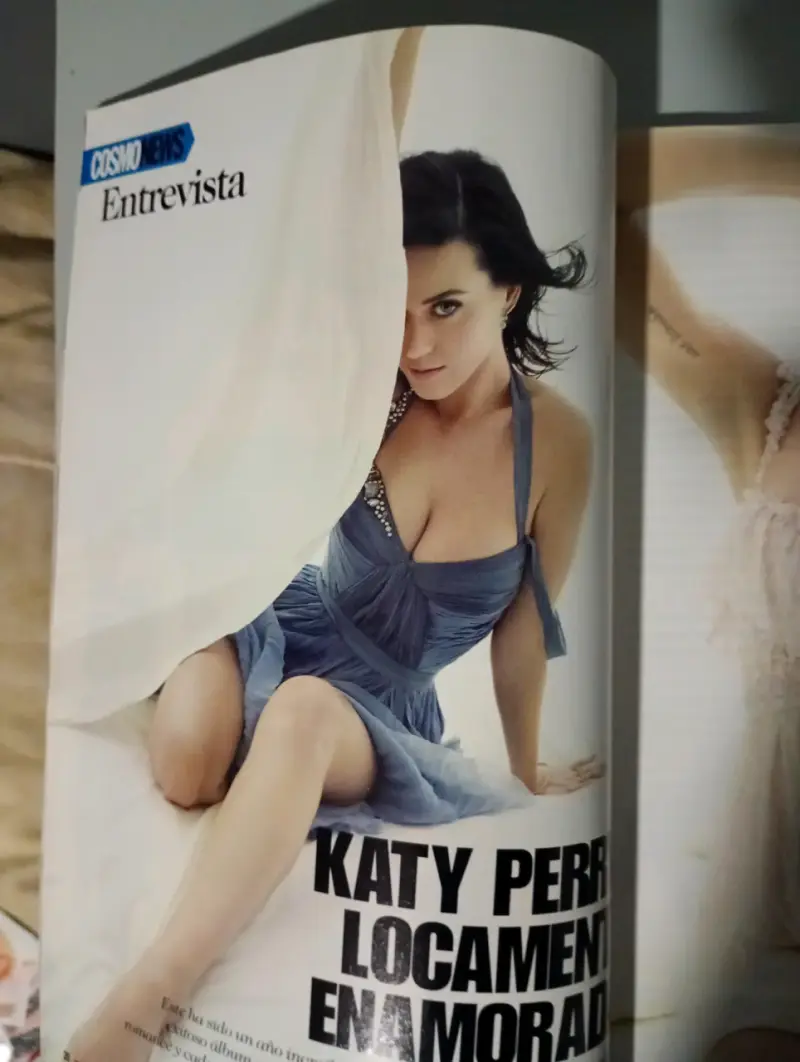 Revista Cosmopolitan edición diciembre 2010 Kat - 5
