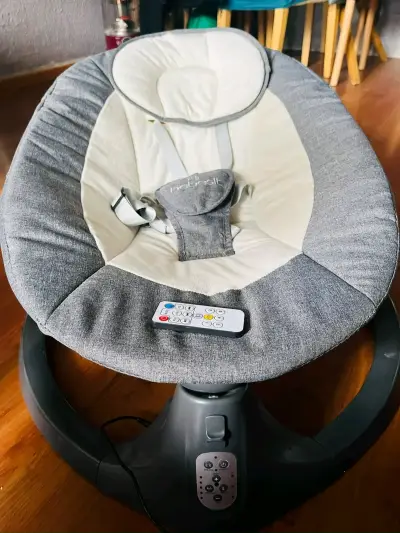 Silla mecedora para bebé Bebesit - miniatura 1