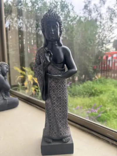 Estatuas decorativas de Buda en piedra - miniatura 1