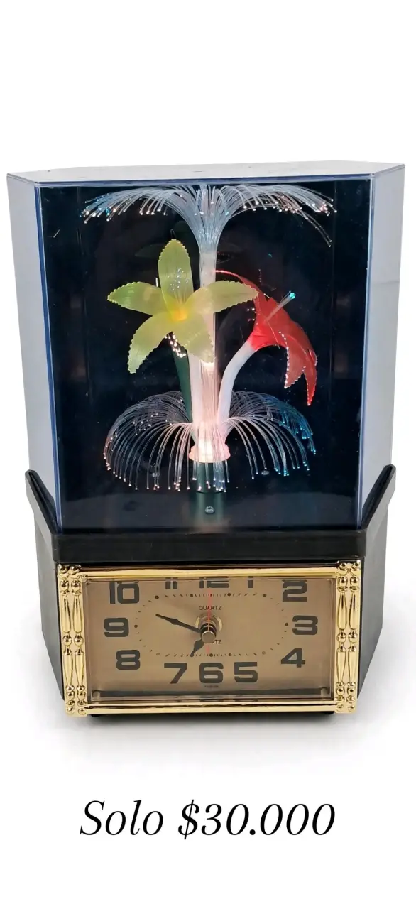 Reloj de mesa con luz decorativa