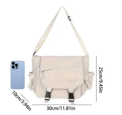 Bolso bandolera azul con insignias - miniatura 2