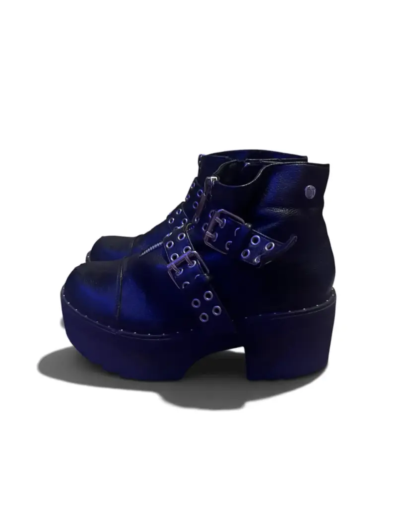 Botines Negros de Cuero con Hebillas - 2
