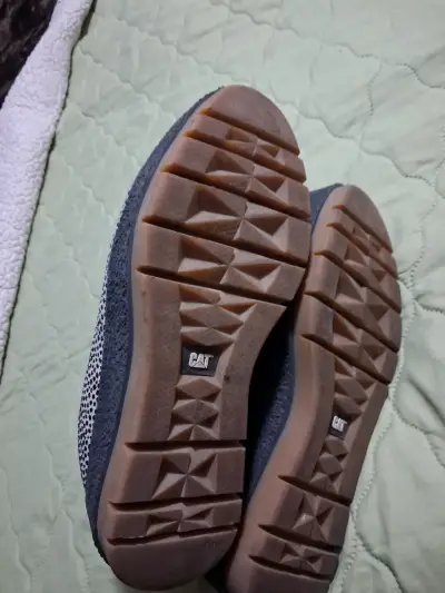 Zapatillas plataforma CAT con diseño de puntos - miniatura 2