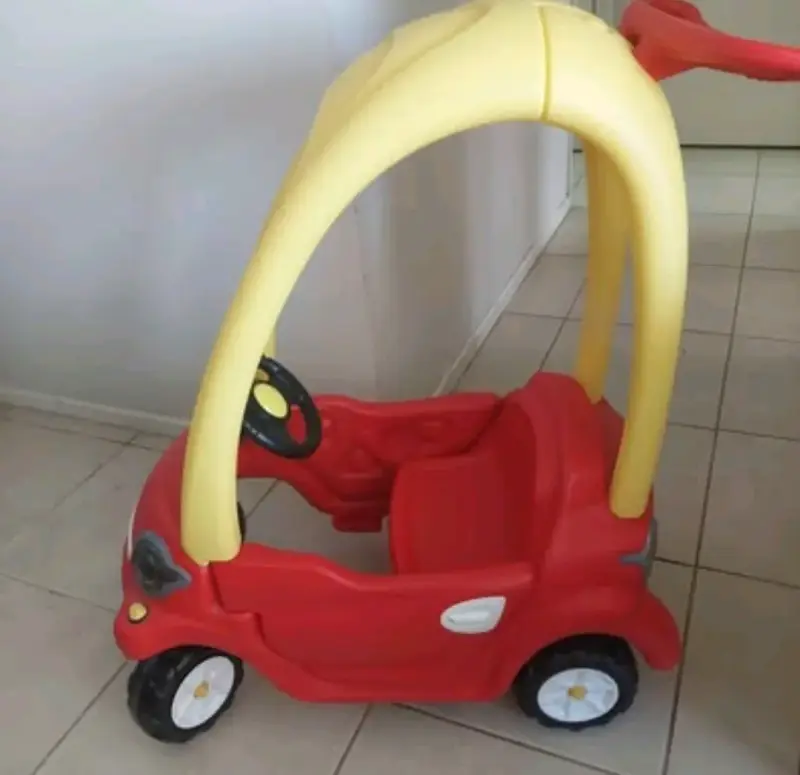 Auto de paseo de plastico duro - 3