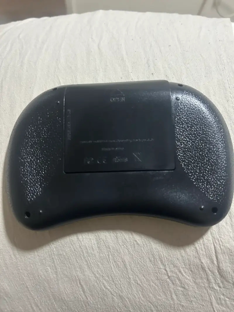 Teclado inalámbrico con touchpad para TV y PC - 2