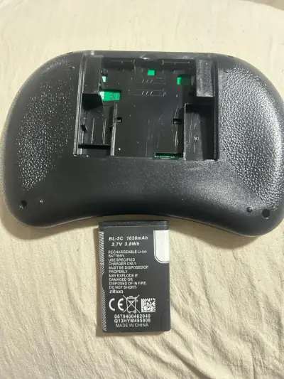 Teclado inalámbrico con touchpad para TV y PC - miniatura 3
