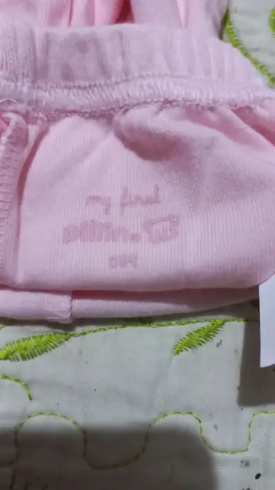 Pantalones rosados para bebé de algodón - miniatura 2