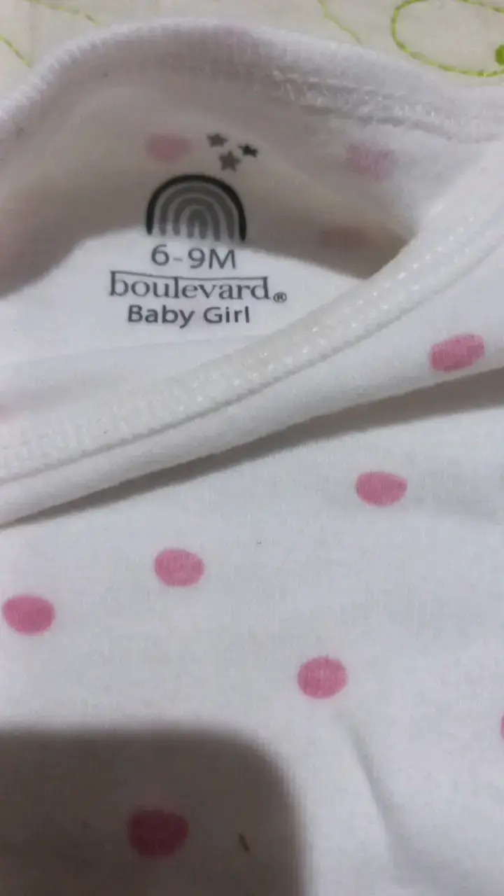 Pijama para bebé niña con lunares rosados - 2