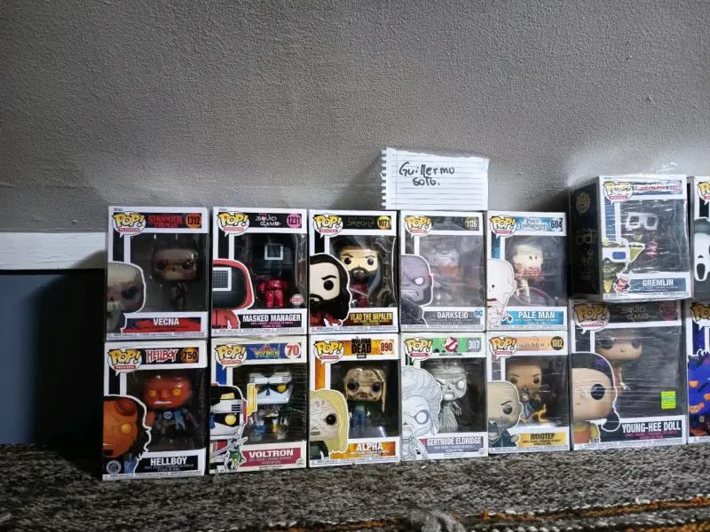 Colección de figuras Funko Pop variadas - 2