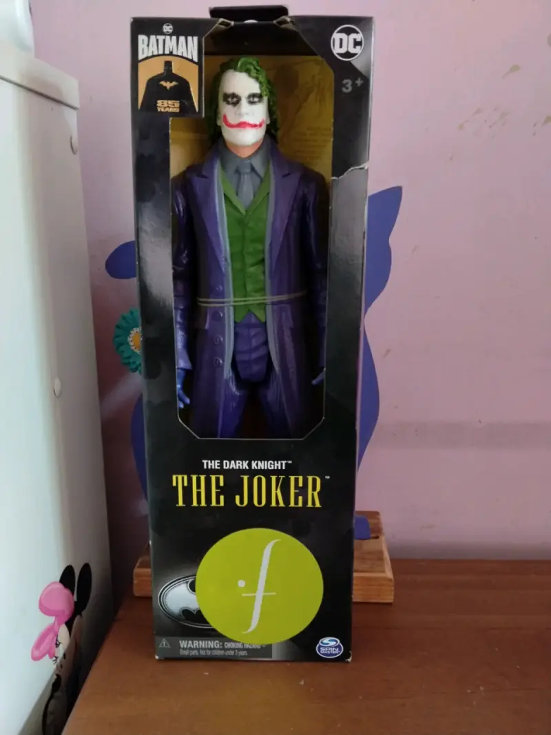 Figura de acción The Joker DC Multiverse - 5