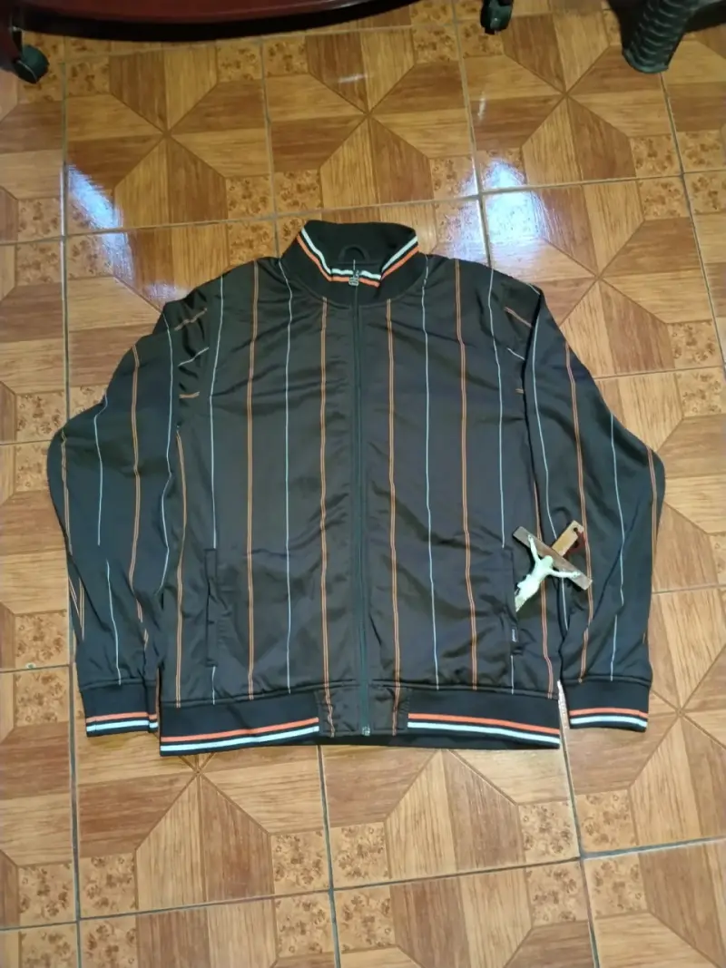Chaqueta Stüssy original a rayas - 1