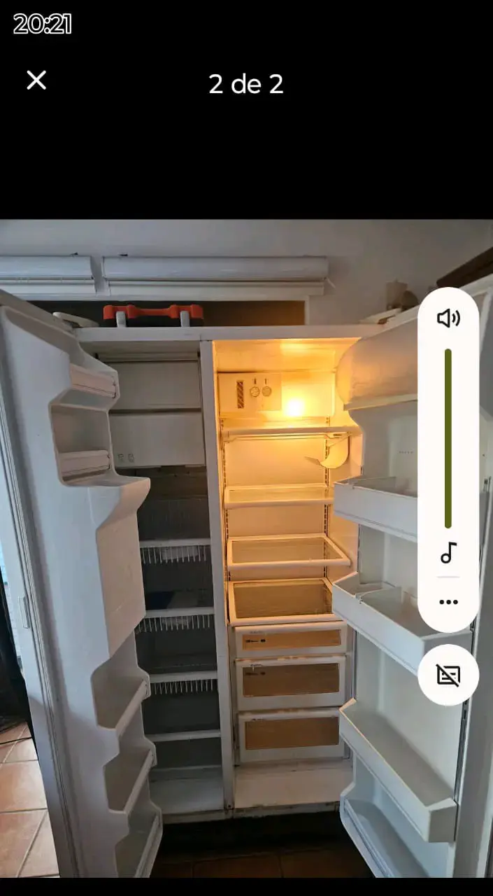 Refrigerador Side by Side con dispensador de agua - 2