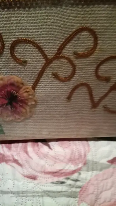 Cartera de Mano Bordada con Flores - miniatura 4