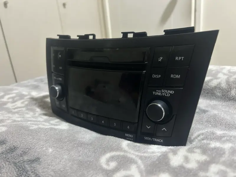 Radio de auto Suzuki Swift 2014
