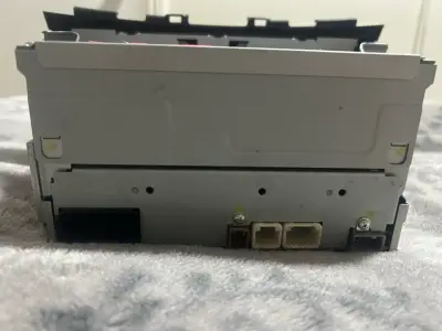 Radio de auto Suzuki Swift 2014 - miniatura 3
