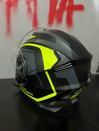 Casco de moto modular negro y amarillo - miniatura 2