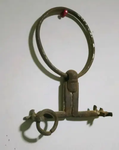 Freno de caballo  hierro forjado hecho a mano 1880 - miniatura 1