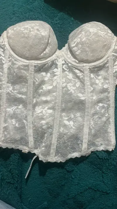 Corset de encaje blanco elegante - miniatura 1