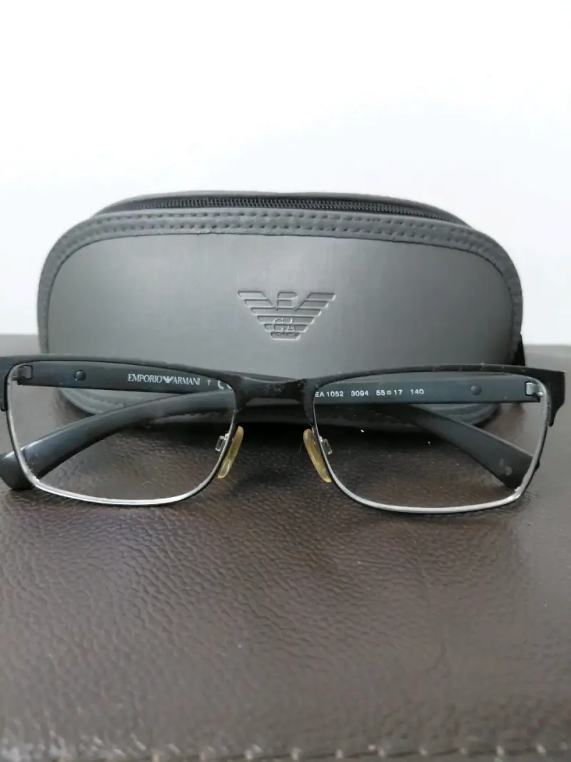 Lentes de Lectura Emporio Armani con Estuche - 2