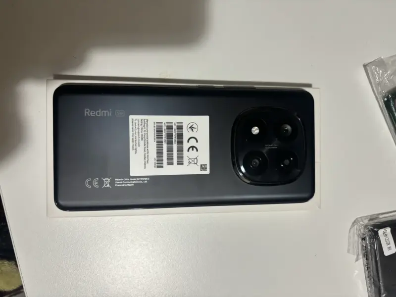 Xiaomi Redmi Note 14 Pro+ 5G con cámara - 3