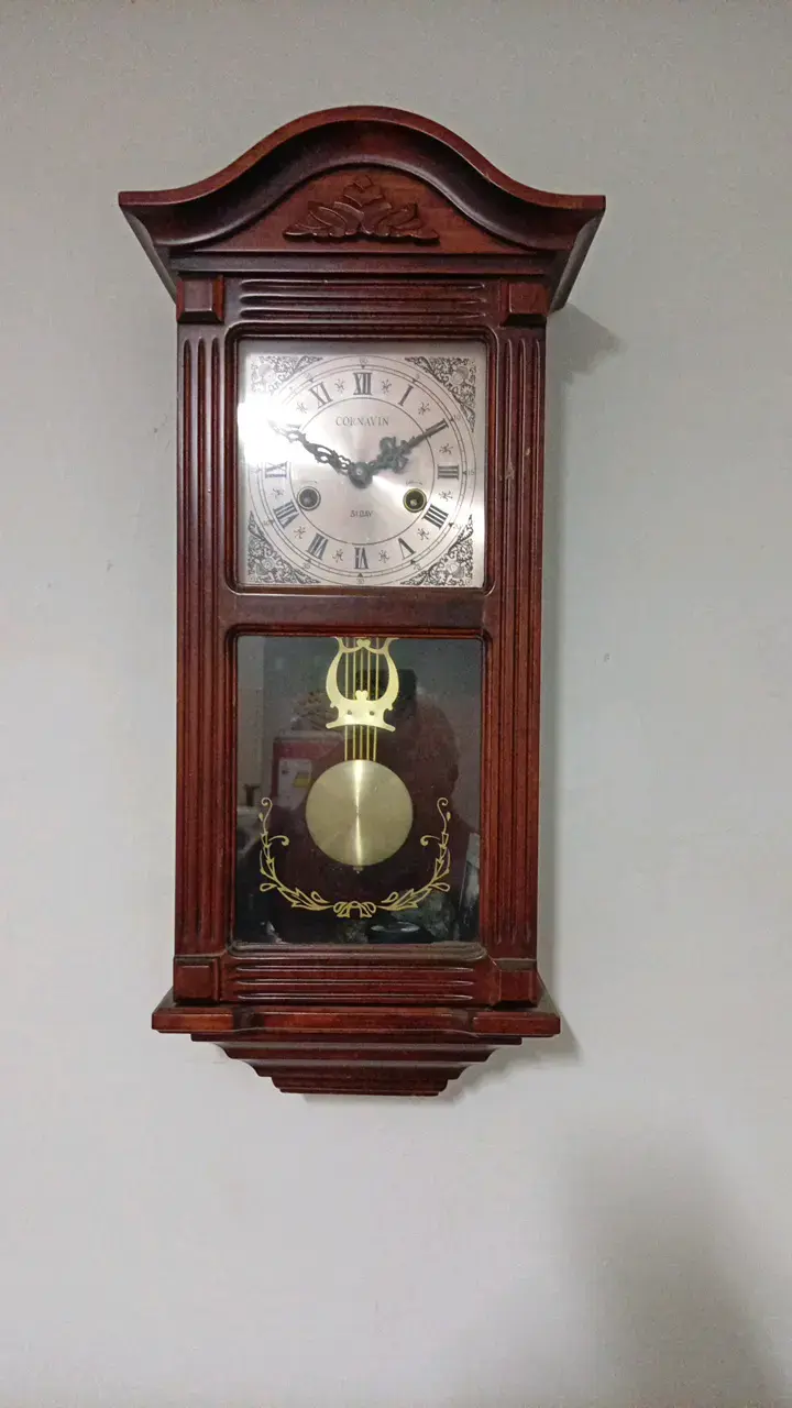 Reloj de Pared Vintage de Madera