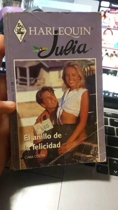 Novela Harlequin Julia - El Anillo de la Felicidad - miniatura 1