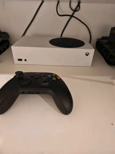 Consola Xbox Series S con control - miniatura 1