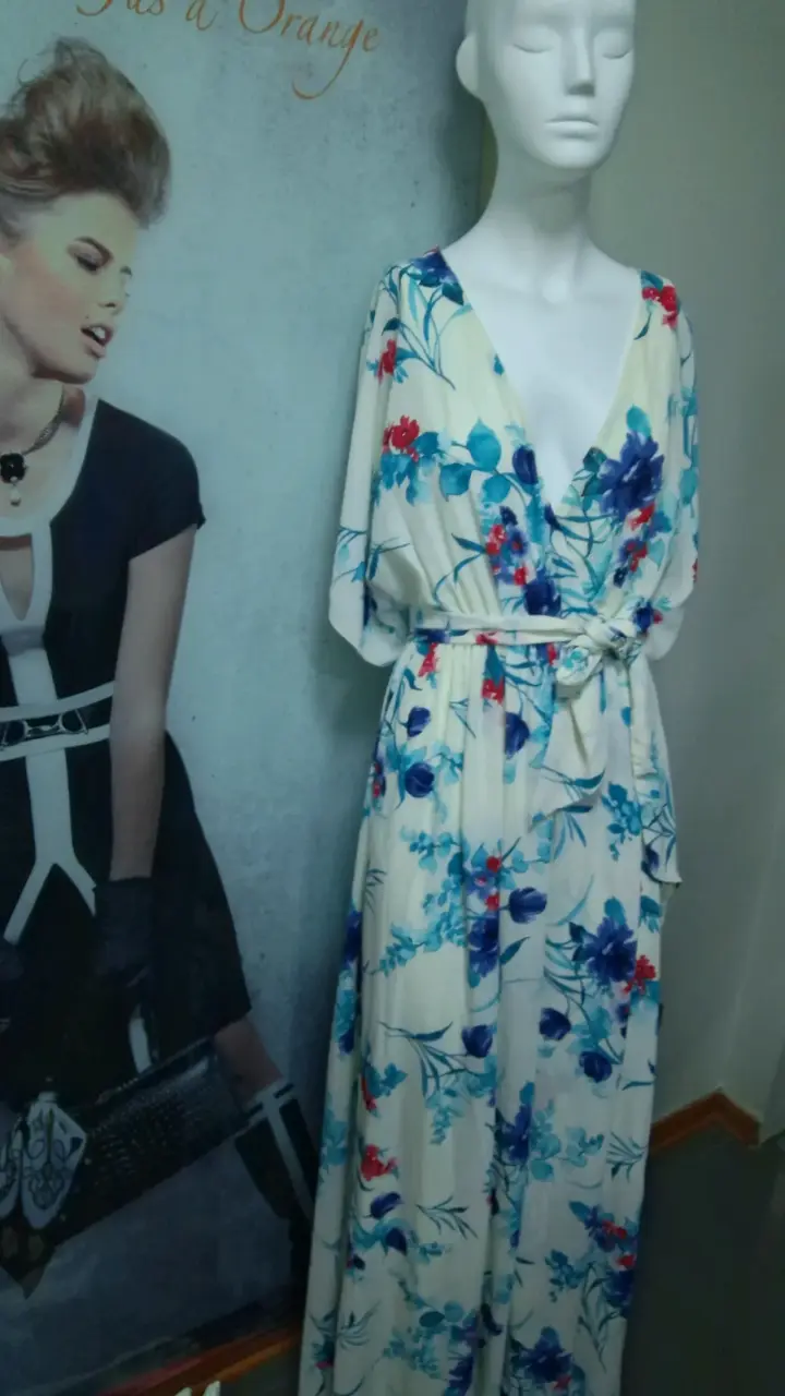 Vestido largo floral con cinturón - 2