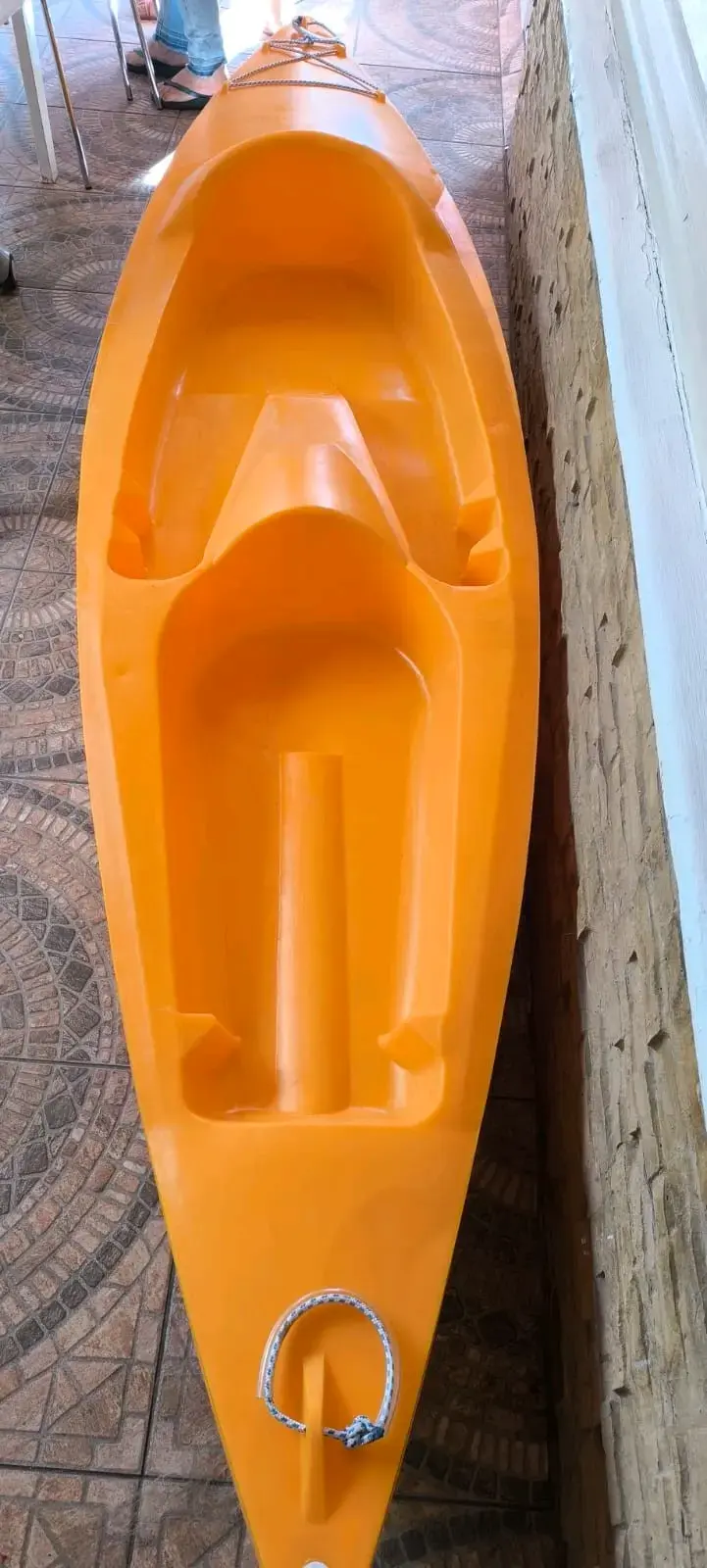 Kayak rígido  + 1 remo - 2
