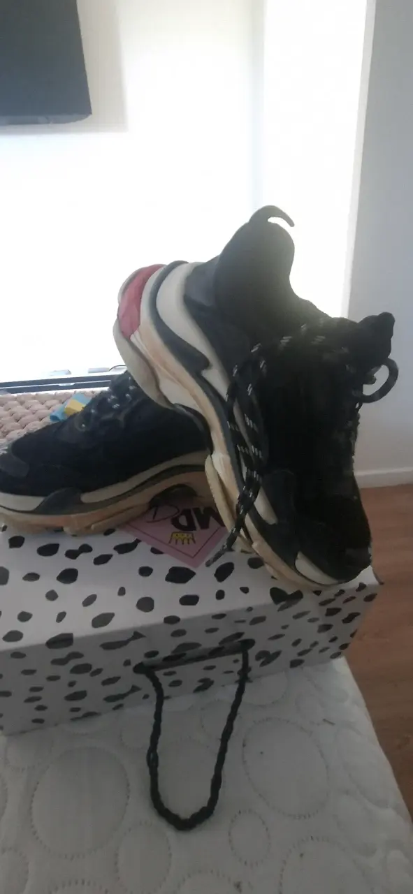 Zapatillas Balenciaga Triple S negras talla 36 - 2