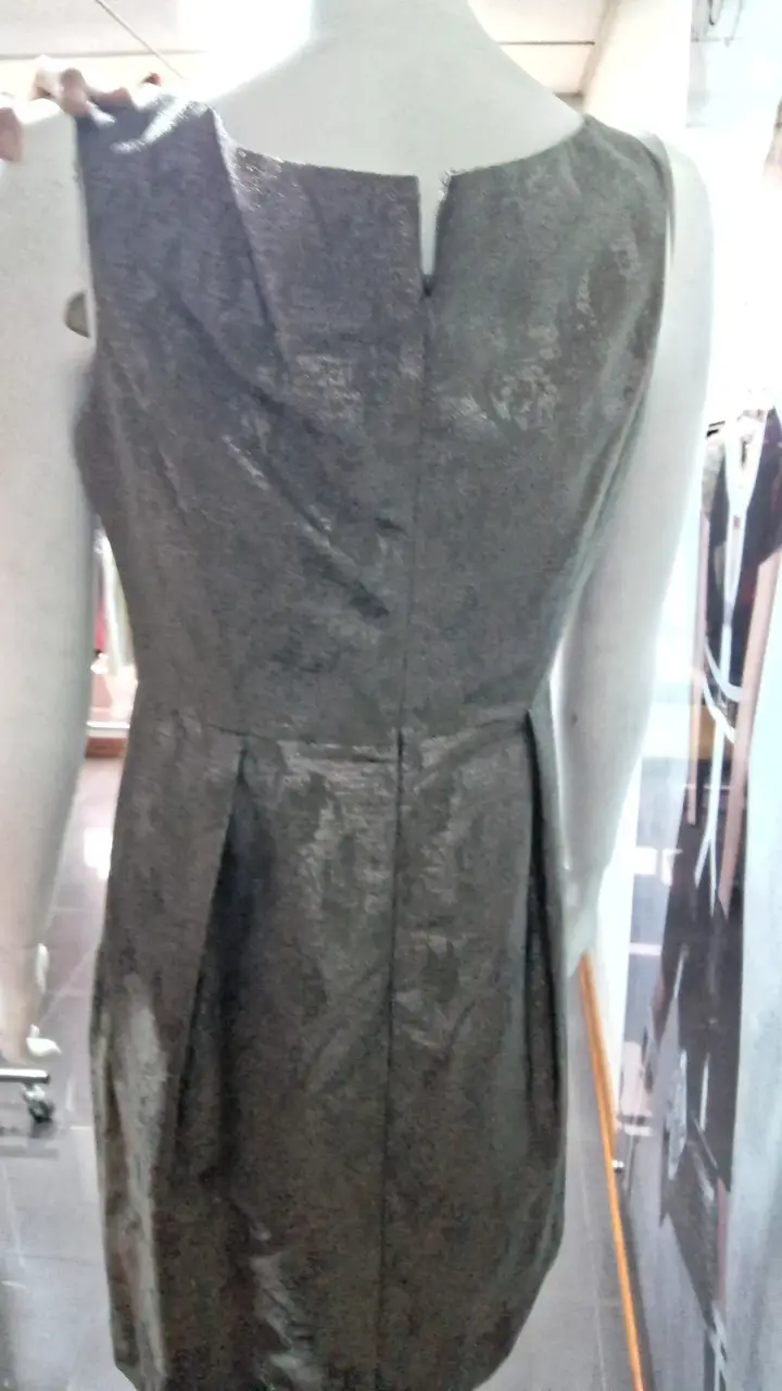 Vestido de fiesta metálico sin mangas - 2