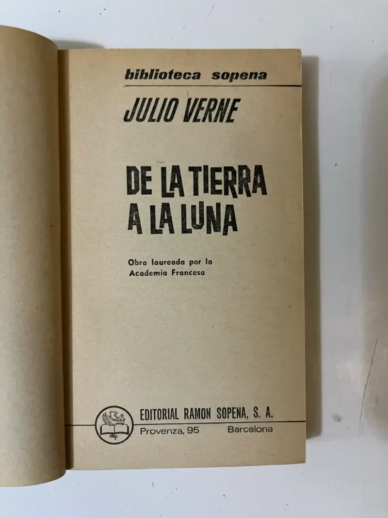Libro 'De la Tierra a la Luna' de Julio Verne - 3