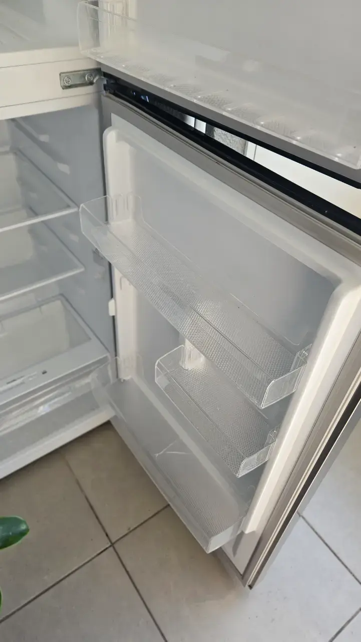Refrigerador Libero de acero inoxidable con eficiencia A+ - 5