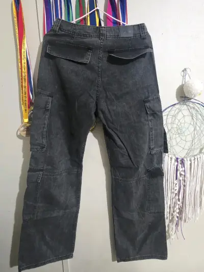 Pantalones cargo negros Sybilla para mujer - miniatura 4