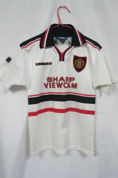 Camiseta  fútbol Umbro Manchester United talla 8 - miniatura 1