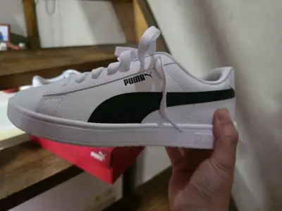 Zapatillas deportivas blancas Puma unisex - miniatura 1